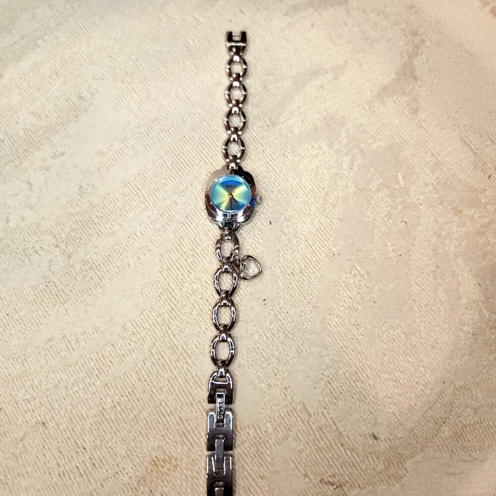 🌺 LADIES  RELIC WATCH  BY FOSSIL - Picture 3 of 6